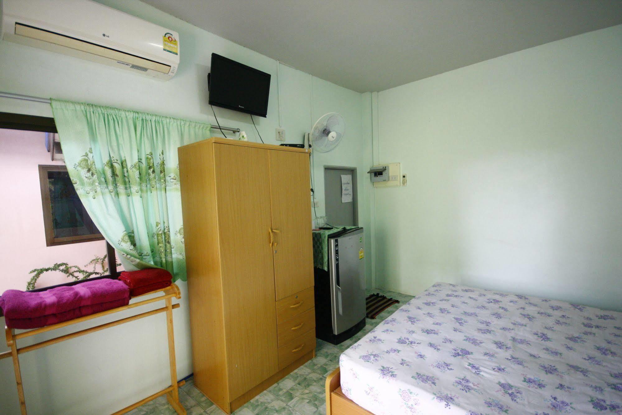 Chaiwat Resort Laem Sing Exterior photo